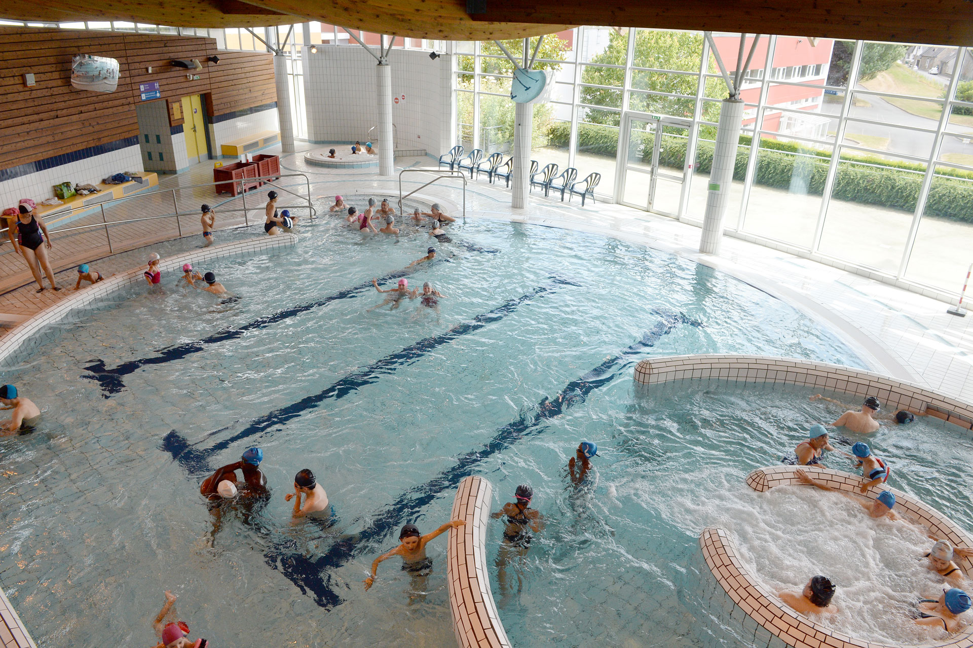 se-divertir-piscine-guingamp-ar-poull-natation